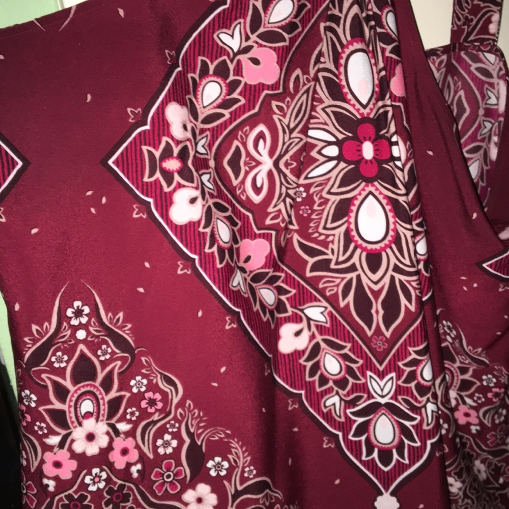 Banana Republic never worn twist neck halter top